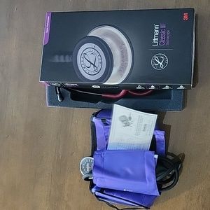 Like new Littmann Classic iii Stethoscope and BP cuff and Sphygmomanometer
